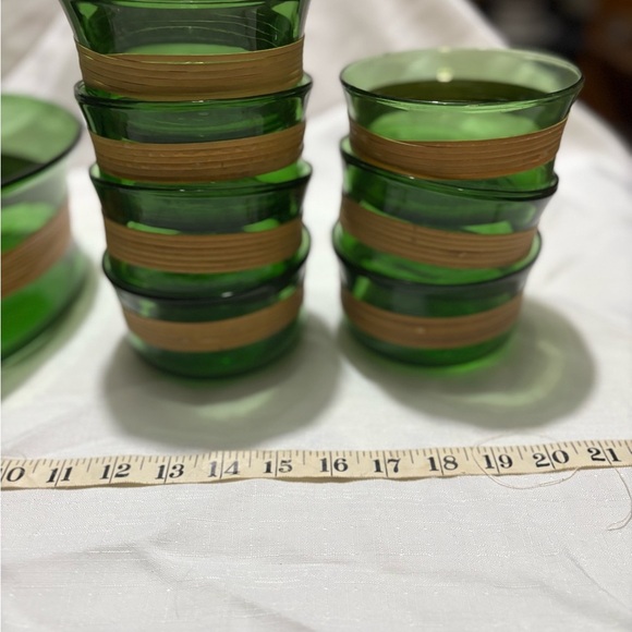 Vintage Green Glass Bowl Set - Picture 4 of 5
